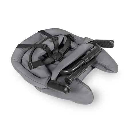 Foldable and space-saving