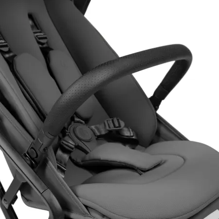 Materiali di alta qualità e look elegante in pelle