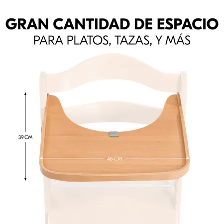 Amplio espacio para que su hijo coma y juegue