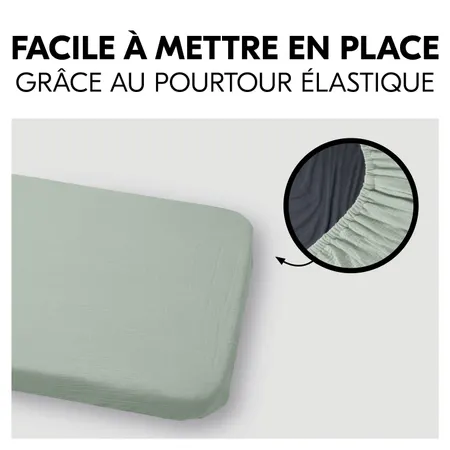 Facile à fixer sur le matelas grâce à l'élastique