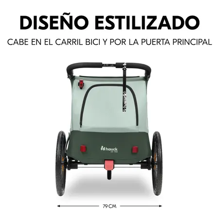 Cabe en el carril bici y por la puerta principal