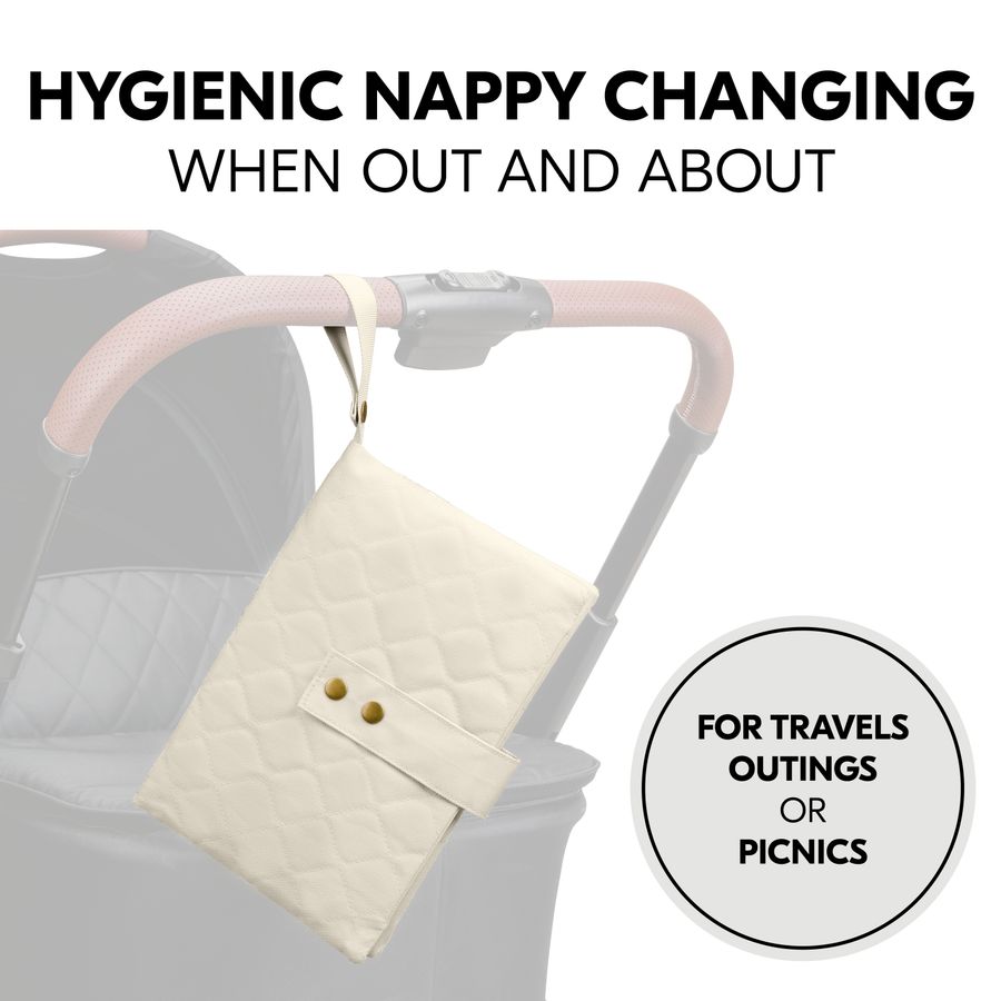Hygienic nappy changing when out and about