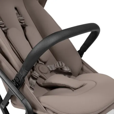 Materiali di alta qualità e look elegante in pelle