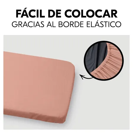 Se sujeta al colchón con una cinta elástica