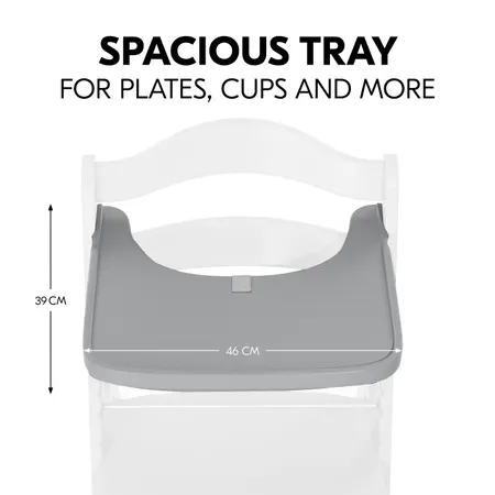 Spacious tray for your child to eat and play